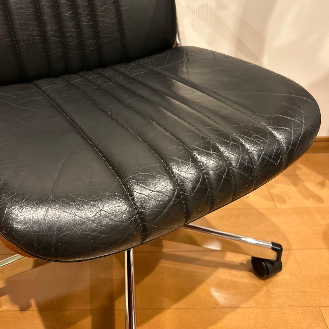 【美品】giroflex 83 BRASA レザーオフィスチェア 昇降機能付き