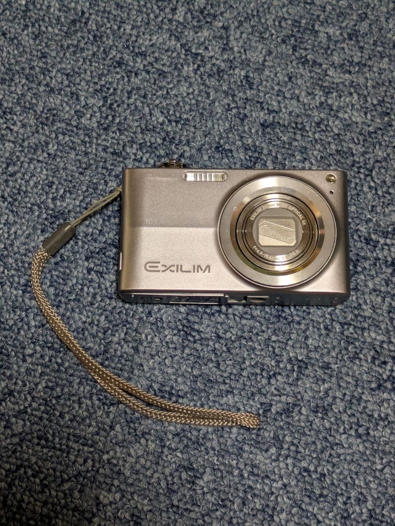 CASIO　EXILIM　EX-Z200　シルバー