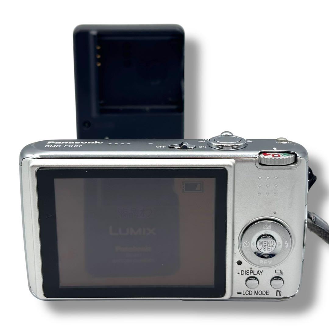 パナソニック LUMIX DMC-FX07 コンパクトデジタルカメラ 動作確認◎