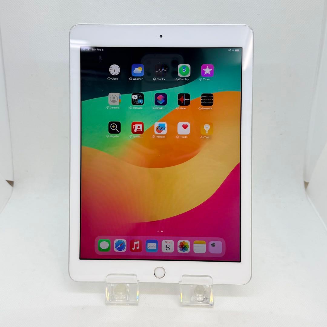 良品 iPad 第6世代 Wi-Fi 32GB シルバー